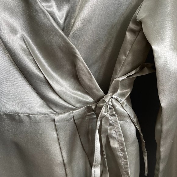 Silk wrap dress - Picture 2 of 8